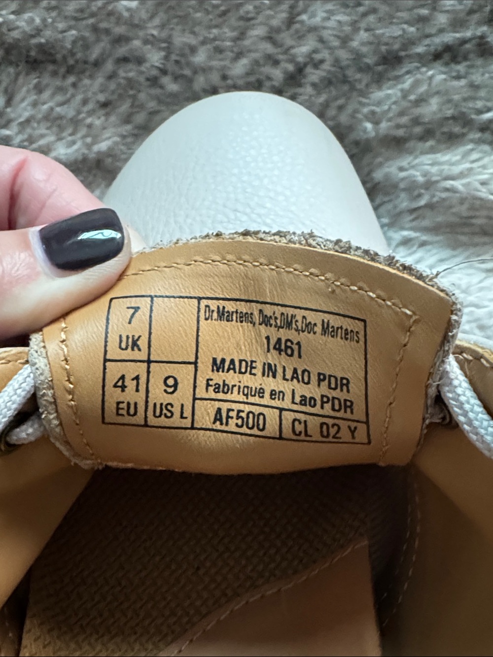 Dr. Martens Cream Leather 3-Eye Derby Shoes - Picture 6 of 6